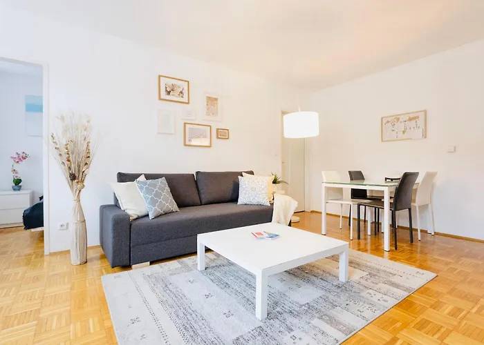 Apartamento Market, Metro, Center By Jr Viena