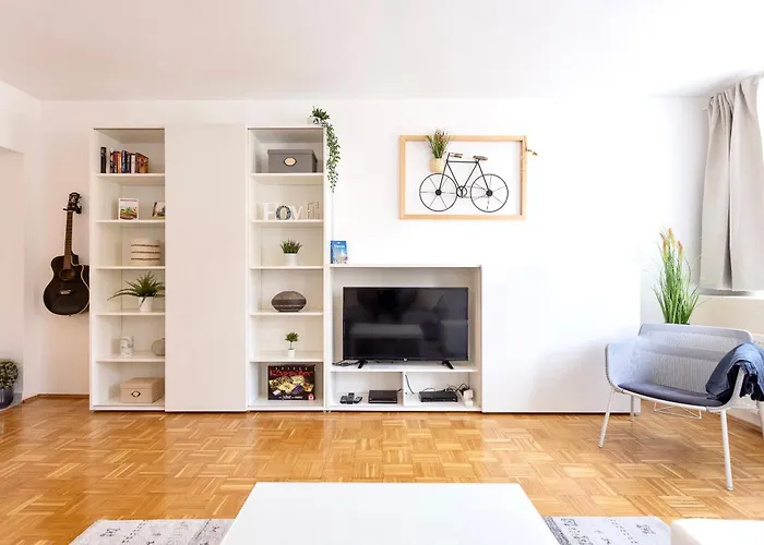 Apartamento Market, Metro, Center By Jr Viena